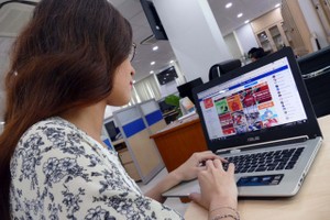 Kl991.com World Cup 2026 Chính Thức thực hiện bán hàng trên mạng Trang Chủ KL99Com Số 1 Link Đăng Ký KL999 Facebook không phải tiến hành thủ tục thông báo, đăng ký website thương mại điện tử với Bộ Công Thương. (Ảnh minh hoạ)