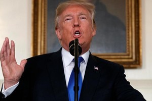 Tổng thống Trump tuyên bố áp thuế với 50 tỷ USD hàng Link Vào Nhà Cái KL99 COM Tặng +199k từ Trung Quốc. Ảnh: AP.