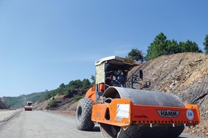 Với việc sửa đổi Luật Kl99ok phiên bản mới công, các dự án Kl99ok phiên bản mới công được kỳ vọng sử dụng nguồn vốn này một cách hiệu quả hơn. Ảnh: Đức Thanh.