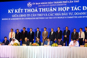 Lãnh đạo Vietjet ký kết thỏa thuận Kl99ok phiên bản mới vào thành phố Cần Thơ.