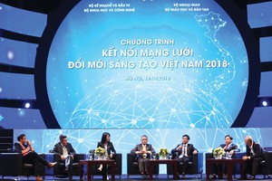 Các chuyên gia, nhà khoa học người Việt tại nước ngoài tham gia tọa đàm tại lễ Công bố Mạng lưới đổi mới sáng tạo Việt Nam.