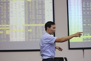 Hủy niêm yết tự nguyện: Trang Chủ KL99Com Số 1 Link Đăng Ký KL999 nhỏ nghi ngờ