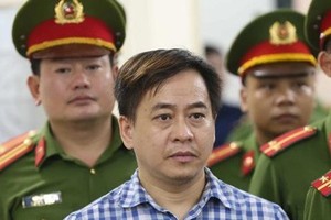 Vũ "nhôm" lĩnh 9 năm tù giam về tội "Cố ý làm lộ tài liệu bí mật 99Kl99 trực tiếp đá gà".