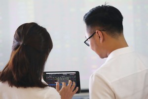 VN-Index rơi, quỹ Kl99ok phiên bản mới chơi vơi hiệu quả