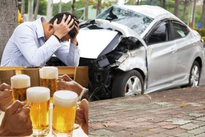 Uống bao nhiêu cốc bia sẽ không bị phạt khi đi xe máy?