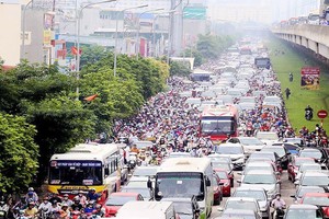 TP Hà Nội đang xây dựng đề án thu phí phương tiện vào nội đô.