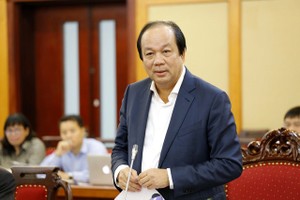 Bộ trưởng, Chủ nhiệm Văn phòng Kl993 ưu đãi thưởng hấp dẫn Mai Tiến Dũng.