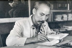 Xuân Kỷ Hợi đọc bài báo viết từ xuân Kỷ Dậu của Hồ Chủ tịch