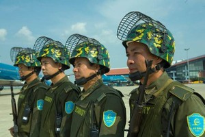 Công tác an ninh luôn được chú trọng tại Cảng hàng không quốc tế Nội Bài mỗi khi có sự kiện lớn. Ảnh:N. A.
