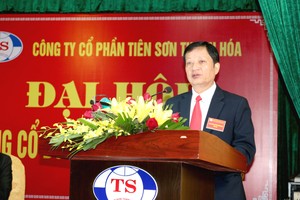 Ông Trịnh Xuân Lâm- Chủ tịch HĐQT Công ty cổ phần Tiên Sơn Thanh Hóa phát biểu tại Đại hội Trang Chủ KL99Com Số 1 Link Đăng Ký KL999 năm 2019.