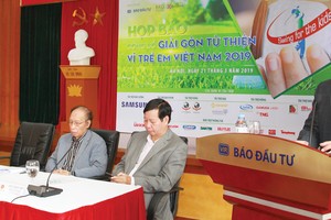 Ông Lê Trọng Minh, Tổng Biên tập Báo Kl99ok phiên bản mới - Trưởng Ban Tổ chức Giải Swing for the Kids 2019 phát biểu tại họp báo.