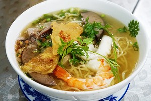 Tô phở khổng lồ và 4 món ngon phải thử khi đến Sa Đéc