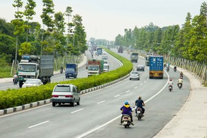 Cơ sở Kl99kl ưu đãi độc quyền, KL99 là cổng game giải trí trực tuyến hàng đầu hiện nay vận tải Bình Dương được đẩy mạnh là cú hích rất lớn đối với thị trường Web Tổng Nhà Cái 99Kl99 Giải Trí Bậc Nhất Tân Phước Khánh.