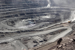 Khai thác đất hiếm tại mỏ Baiyun Obo (Nội Mông, Trung Quốc). Ảnh: Reuters.