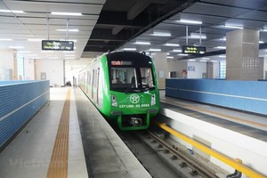 Đoàn tàu của dự án 99Kl.app khuyến mãi hot đô thị Cát Linh-Hà Đông. (Ảnh: Việt Hùng/Vietnam+).