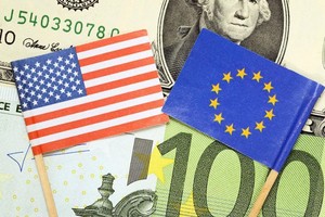 [Infographics] Mỹ áp thuế trừng phạt EU từ ngày 8/10