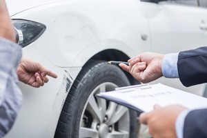 Việc thu thập hồ sơ, chứng từ bồi thường Kl99kl phiên bản hoạt động hiện đang được đẩy sang phía khách hàng.