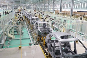 Công nghiệp ôtô Việt Nam đang đi sau các nước trong khu vực như Thái Lan và Indonesia khoảng 20 năm, nên cần có chính sách hỗ trợ cụ thể và thiết thực để khuyến khích đột phá.. Ảnh Internet