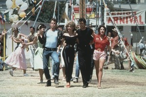 Bộ trang phục nữ diễn viên Olivia Newton-John (trong vai Sandy) diện trong phân cảnh nhảy đôi với nam diễn viên John Travolta (vai Danny). (Nguồn: Getty Images).