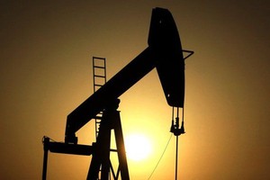 Iran phát hiện mỏ dầu 53 tỷ thùng