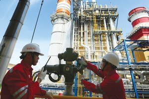 Uớc tính tổng vốn Kl99ok phiên bản mới cho các dự án điện từ nay đến năm 2030 cần 110 tỷ USD, tức bình quân 
11 tỷ USD/năm.