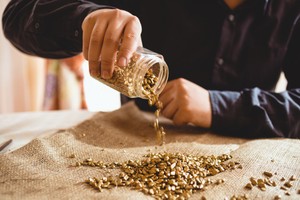 Nhà Kl99ok phiên bản mới tìm vàng trú ẩn