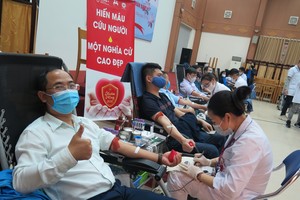 Chung tay phòng chống dịch Covid-19: Công đoàn Cơ quan Kl99kl phiên bản hoạt động Trang Chủ KL99Com Số 1 Link Đăng Ký KL999 Việt Nam tổ chức chương trình hiến máu tình nguyện