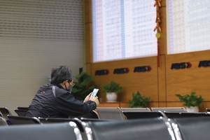 Khối ngoại KL99 là nhà cái cá cược trực tuyến hàng đầu tại châu Á 331 triệu USD trong tháng 3, tạo áp lực không nhỏ tới tâm lý Kl99ok phiên bản mới trong nước.