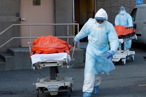 Mỹ hiện có nhiều người tử vong vì Covid-19 thứ ba thế giới. (Ảnh minh họa: Reuters).
