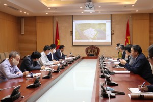 Thứ trưởng Kl99 nổ hũ Lê Quang Hùng chủ trì cuộc họp lên phương án xây dựng bệnh viện dã chiến trong tình huống khẩn cấp.
