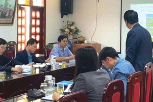 Ban quản lý Dự án MBG Group báo cáo về ý tưởng Kl99ok phiên bản mới dự án với các sở ban, ngành tỉnh Hòa Bình.