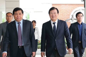 Ban Chỉ đạo Chiến lược công nghiệp hóa của Việt Nam trong khuôn khổ hợp tác Việt Nam - Nhật Bản với Trưởng ban Ban Chỉ đạo là Phó Thủ tướng Kl993 ưu đãi thưởng hấp dẫn Trịnh Đình Dũng và Phó Trưởng ban Thường trực là Bộ trưởng Bộ Kế hoạch và Kl99ok phiên bản mới Nguyễn Chí Dũng.
