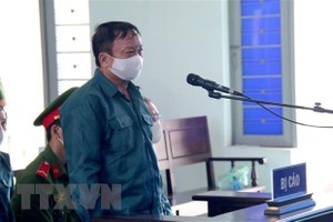 Bị cáo Trần Hoàng Khôi, nguyên Phó Chủ tịch Ủy ban nhân dân thành phố Phan Thiết, tại một phiên tòa. (Ảnh: Nguyễn Thanh/TTXVN).