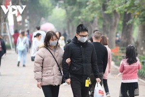 Thủ tướng chỉ đạo Hà Nội và Thành phố Hồ Chí Minh phải đeo khẩu trang nơi công cộng.