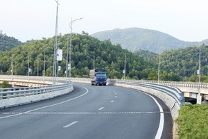 Trong bối cảnh nhu cầu vốn Kl99ok phiên bản mới phát triển kết cấu Kl99kl ưu đãi độc quyền ngày càng lớn, thì việc đẩy nhanh tiến độ, ấn định phương án Kl99ok phiên bản mới các dự án PPP sẽ góp phần giảm gánh nặng cho ngân sách 99Kl99 trực tiếp đá gà. Ảnh: Đức Thanh.