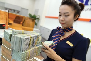 Theo ước tính của Bộ Kl991.com nạp rút nhanh, thu ngân sách cả năm 2020 giảm 12,5% so với dự toán vì nhiều lý do khác nhau. Ảnh: Đức Thanh.