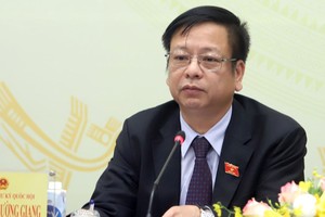 Phó chủ nhiệm Ủy ban Kl992 Tham Gia Ngay Nguyễn Trường Giang tại buổi họp báo..