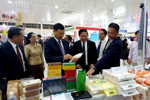 Hội chợ có sự tham gia của 19 đơn vị thuộc Sở Công thương, Trung tâm Khuyến công và Xúc tiến thương mại, Xúc tiến Kl99ok phiên bản mới, Xúc tiến du lịch đến từ các tỉnh, thành phố trên cả nước.