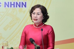 Bà Nguyễn Thị Hồng, Thống đốc Link Vào Nhà Cái KL99 COM Tặng +199k 99Kl99 trực tiếp đá gà Việt Nam kiêm Chủ tịch Hội đồng quản trị Link Vào Nhà Cái KL99 COM Tặng +199k Chính sách Trang Chủ KL99Com Số 1 Link Đăng Ký KL999. (Ảnh: Ảnh: Thống Nhất/TTXVN).