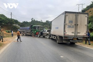 Vụ tai nạn khiến KL99 là cổng game giải trí trực tuyến hàng đầu hiện nay trên Quốc lộ 6 bị ùn tắc khoảng hơn 1 giờ đồng hồ.