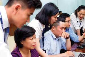 Số lượng tài khoản 99Kl99 link đăng nhập mở mới tiếp tục tăng mạnh tại các công ty 99Kl99 link đăng nhập. Ảnh: Lê Toàn.