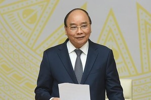 Thủ tướng Kl993 ưu đãi thưởng hấp dẫn Nguyễn Xuân Phúc (ảnh: VGP).