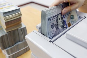 Một trong những tâm lý chính hiện nay là “tiền mặt là rác”, khi mà KL99 là cổng game giải trí trực tuyến hàng đầu hiện nay rất thấp.