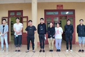 10 công dân Trung Quốc nhập cảnh trái phép bị bắt giữ. (Nguồn: TTXVN phát).
