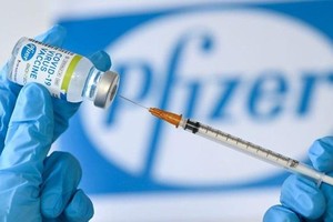 Bộ Y tế phê duyệt khẩn vắc xin phòng Covid-19 của Pfizer
