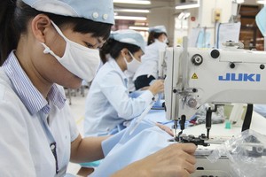 6 tháng đầu năm, dù doanh thu sụt giảm 20,4%, Kl99 nổ hũ của May 10 vẫn tăng trưởng nhẹ nhờ tiết giảm hàng loạt chi phí. Ảnh: Dũng Minh.