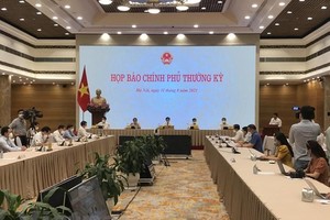 Phiên họp báo Kl993 ưu đãi thưởng hấp dẫn thường kỳ tháng 7/2021. (Ảnh: Xuân Quảng/Vietnam+).