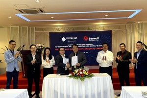 Lễ ký kết hợp tác toàn diện giữa Crystal Bay và Beowulf Blockchain xây dựng nền tảng giao dịch trực tuyến NFT cho lưu trú khách sạn và du lịch.