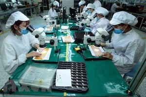 Kl994 nhà cái bóng đá world cup linh kiện điện tử tại công ty trách nhiệm hữu hạn 4P (Hưng Yên), dự án có vốn Kl99ok phiên bản mới lớn, công nghệ tiên tiến, khả năng tham gia sâu chuỗi liên kết khu vực và toàn cầu. (Ảnh: TTXVN).