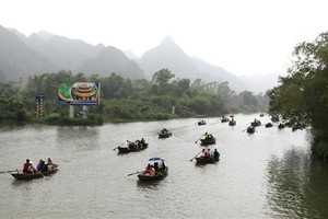 Lễ hội chùa Hương năm 2021. (Ảnh: Thành Đạt/TTXVN).